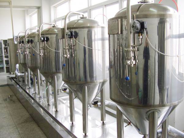 如何正確清洗發(fā)酵罐，有哪些方法：